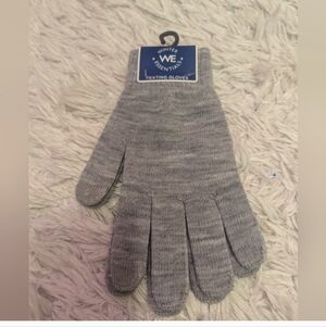 Nwt Winter Essentials Texting Gloves in Grey